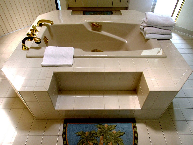 Master Bathroom Tub